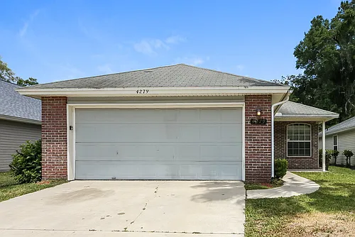 4279 Campus Hills Cir Photo 1