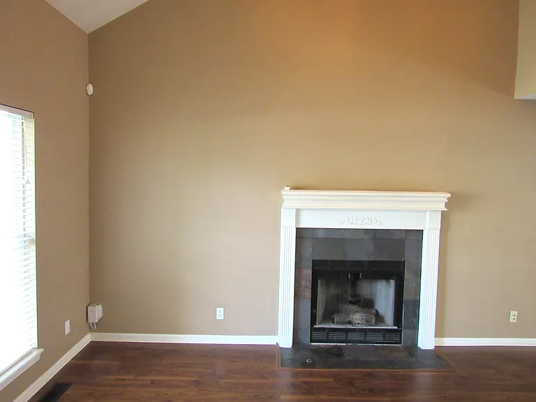 15146 Glenwood Ave #15146 — Photo 5
