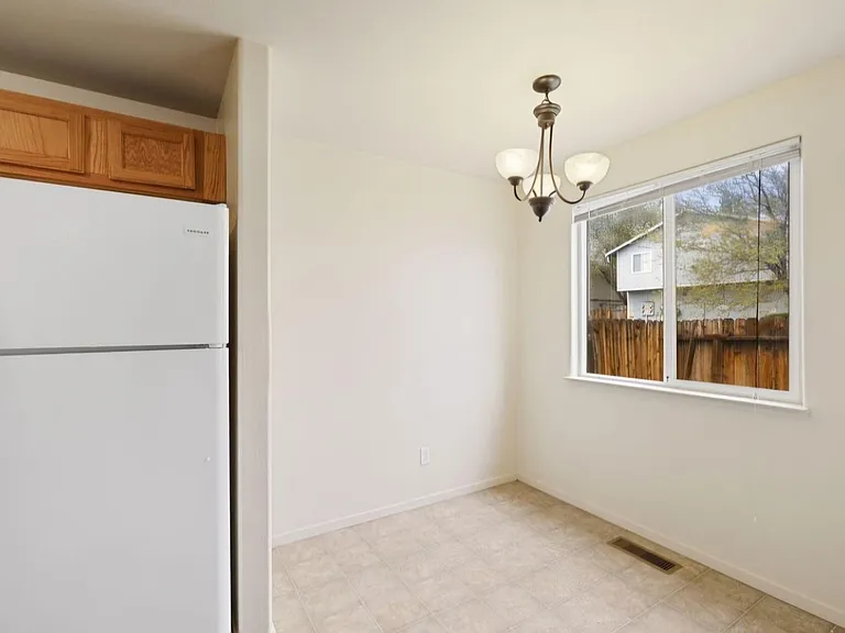 4036 Village Dr — Photo 15