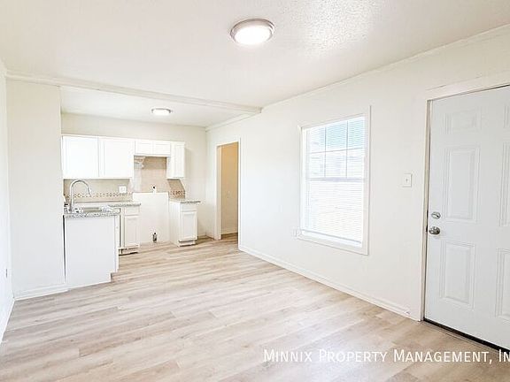 5th image of 3417 Avenue S #B