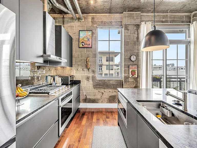 410 NW 1st Ave #505 — Photo 19