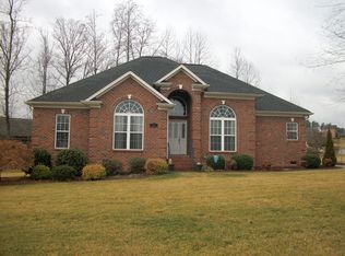 364 Southern Woods Dr, Winston Salem, NC 27107