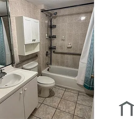23 SW 21st Ave — Photo 4