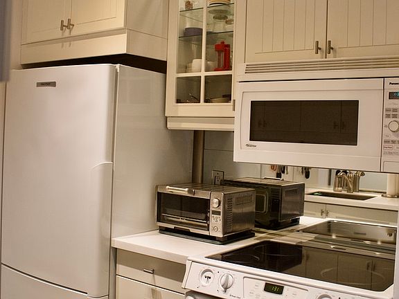 5th image of 111 Merton St #309