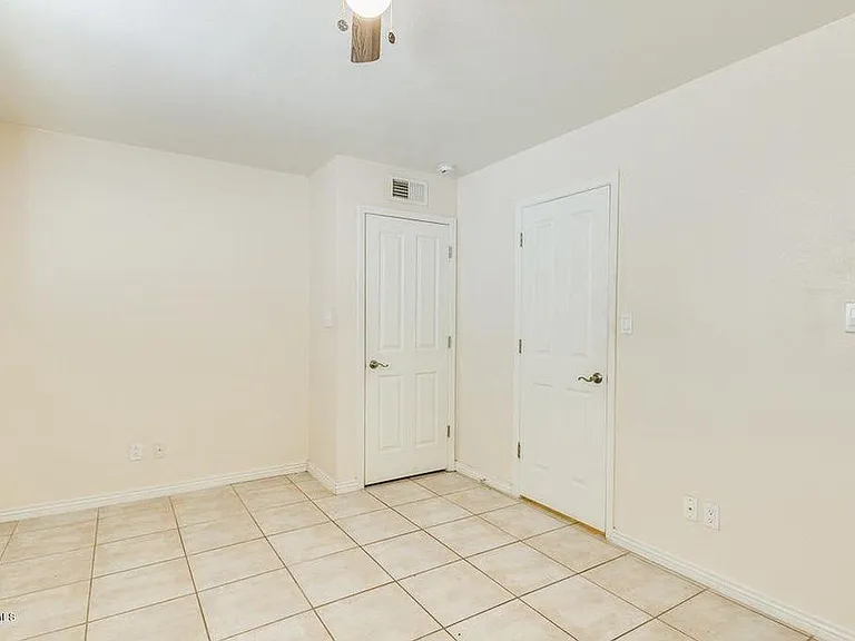 12440 N 20th St #120 — Photo 4