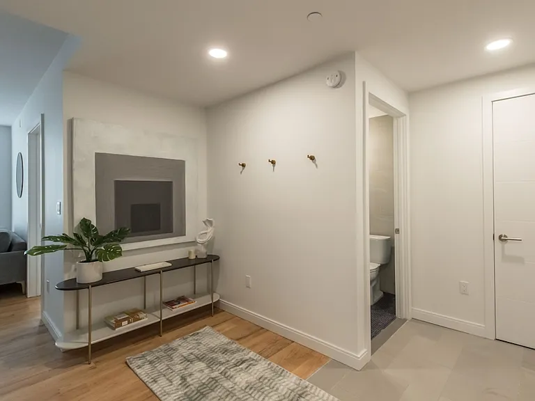 1277 E 14th St #407B — Photo 38