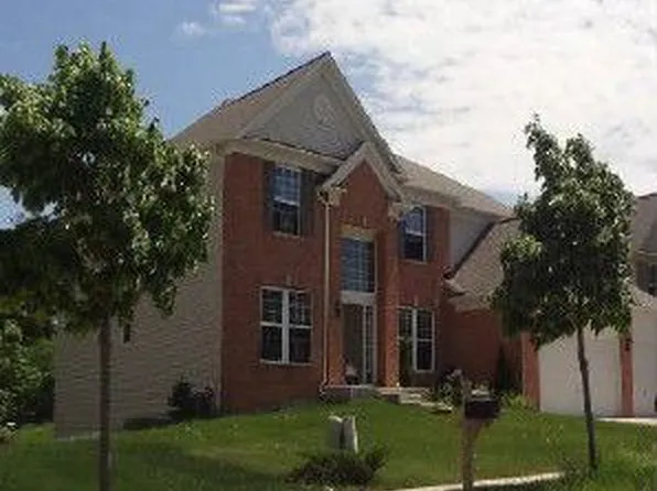 705 Blue Ridge Dr, Streamwood, IL 60107