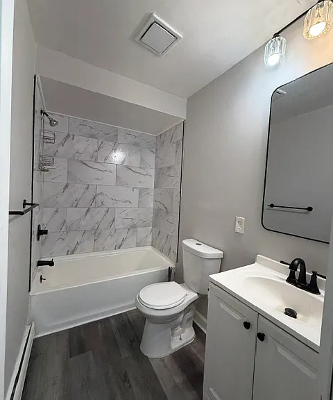 10612 Grand River Ave #5 — Photo 9