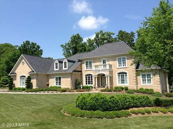 4th image of 4143 Dartmouth Ln