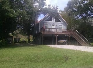 220 Avery Ave, Crystal Beach, FL 34681