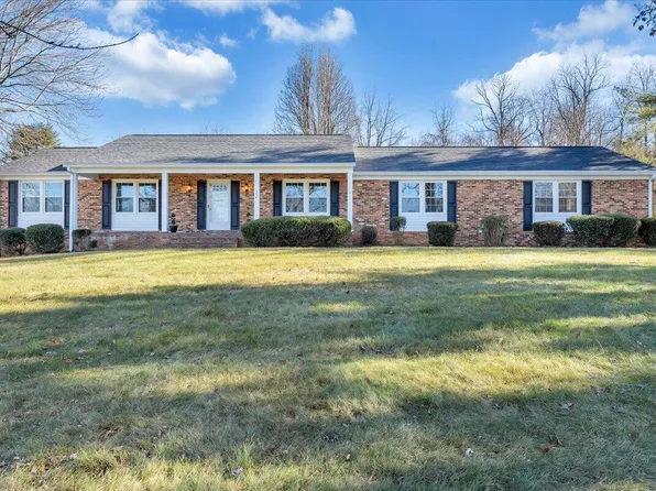 354 Orchard Lake Dr, Daleville, VA 24083