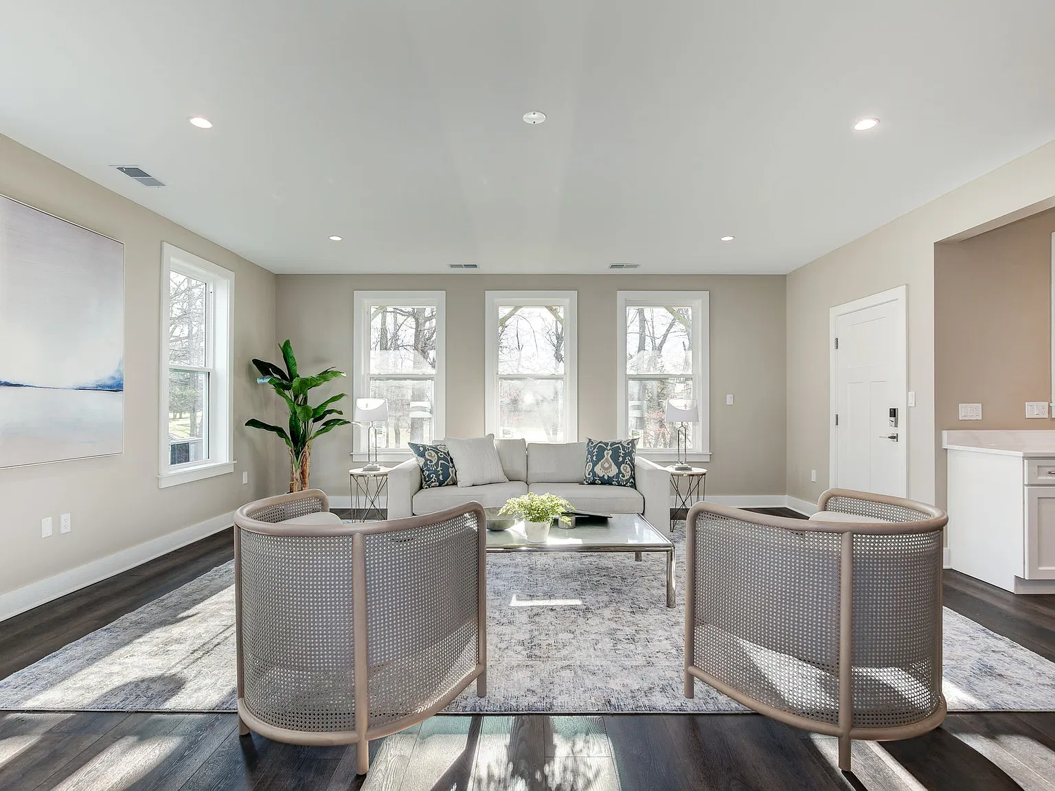 2 bed, 1800 sqft, $1,500 — Photo 2