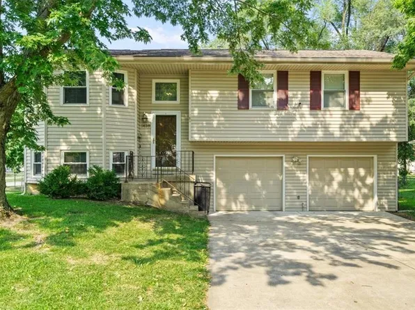 1438 S 25th St, Kansas City, KS 66106