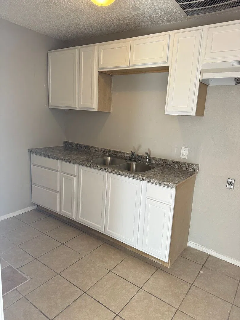 1 bed, 450 sqft, $795 — Photo 4
