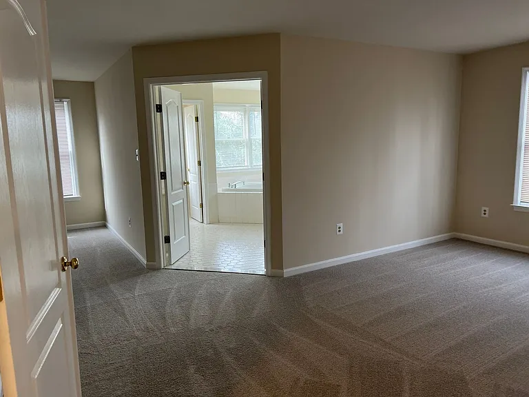 9425 Spruce Tree Cir — Photo 20