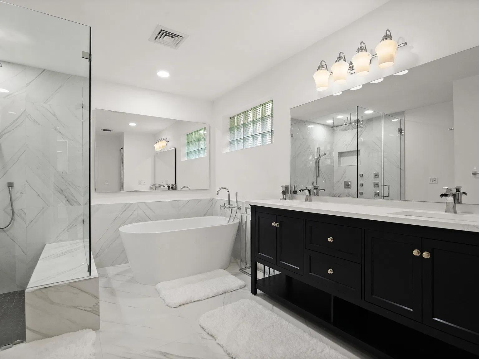 2 bed, 2.5 bath, 2269 sqft, $6,900 — Photo 4