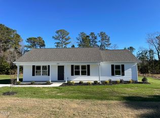 300 Ewing Dr, Selma, NC 27576