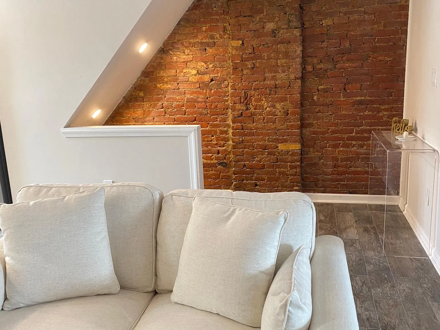 1 bed, 800 sqft, $1,800 — Photo 2