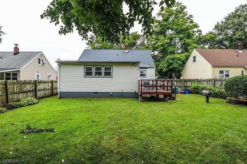 2nd image of 226 Wood Ave