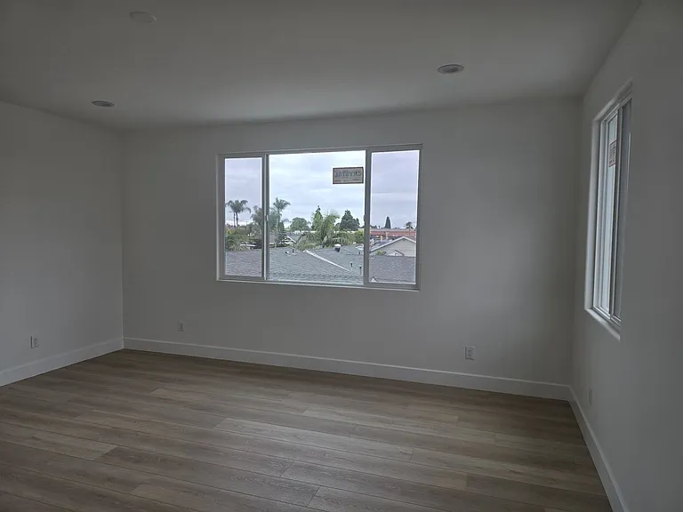 10101 Crosby Ave — Photo 10