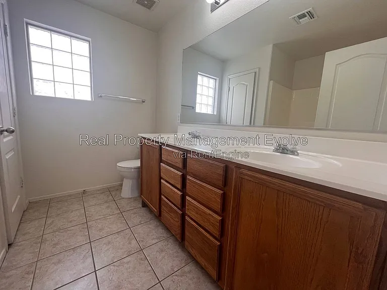 9503 N 82nd Ln — Photo 15