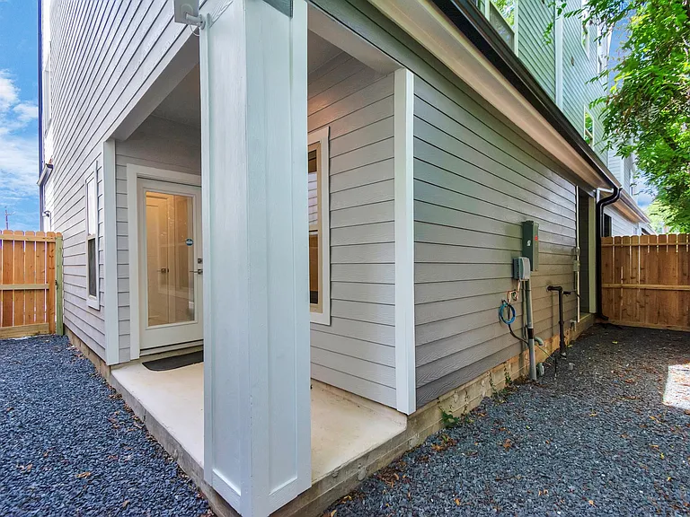 3310 Pease St #0 — Photo 15