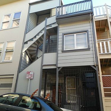 1st image of 46 Telegraph Pl