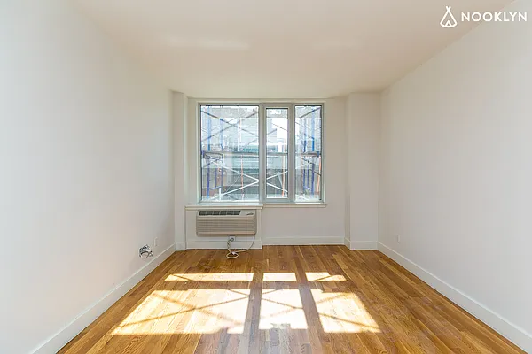 Rented by Nooklyn NYC LLC | media 59