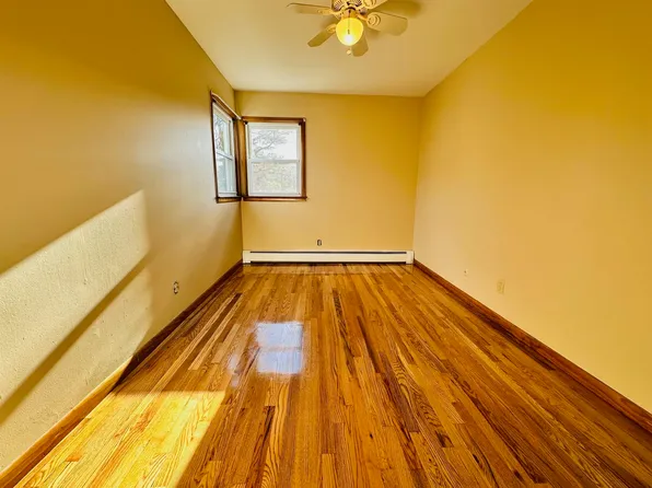 126 West 25th Street image 9 of 11