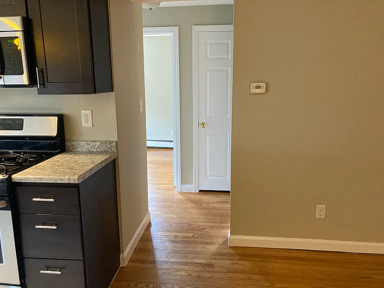 255 Nesmith St #1 — Photo 4