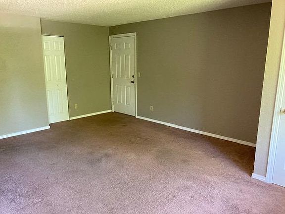 4th image of 1337 West Ave #1337