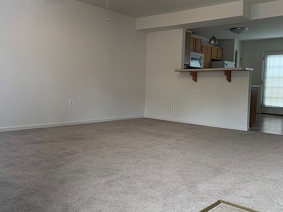 2nd image of 107 Merrill Ct
