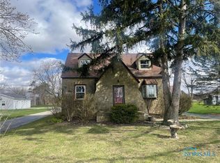 3855 Brown Rd, Oregon, OH 43616