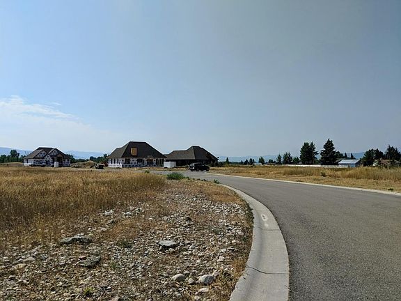4th image of 185 Sagewood Dr
