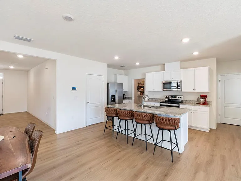 2630 Angel Falls Dr — Photo 10