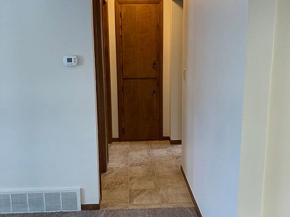 5th image of 551-577 Charlotte Dr #571