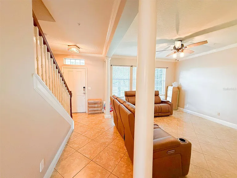 5489 Baldwin Park St — Photo 8