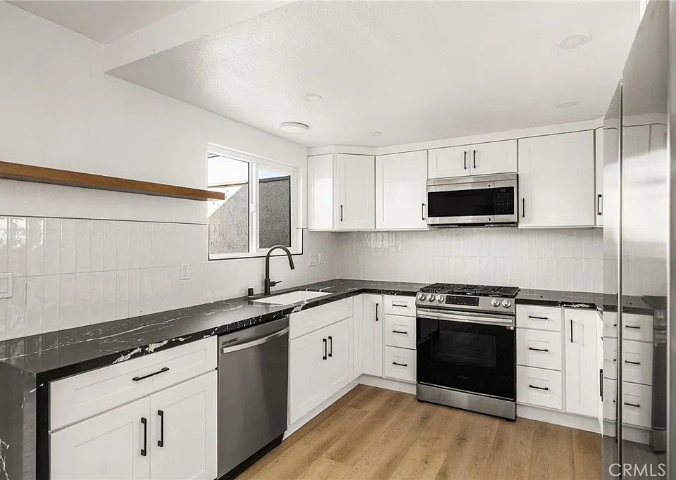2565 Santa Ana Ave #1
