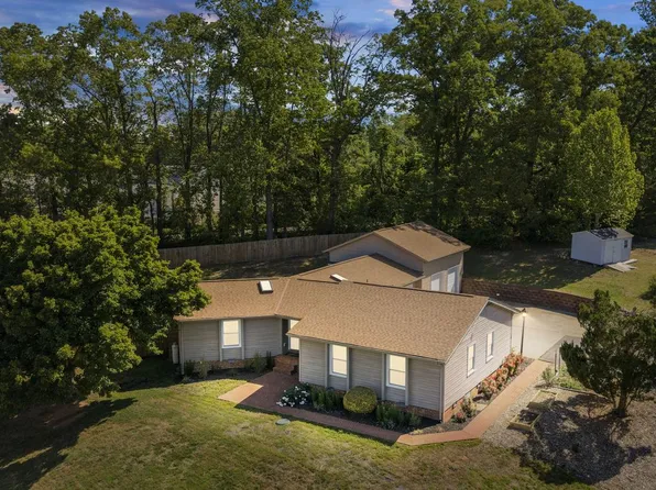 2 Quail Run Dr, Stafford, VA 22554