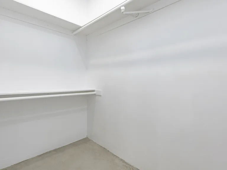 Lido Apartments - 639 Huntley Dr — Photo 23
