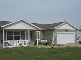 201 N Columbus St, North Pekin, IL 61554