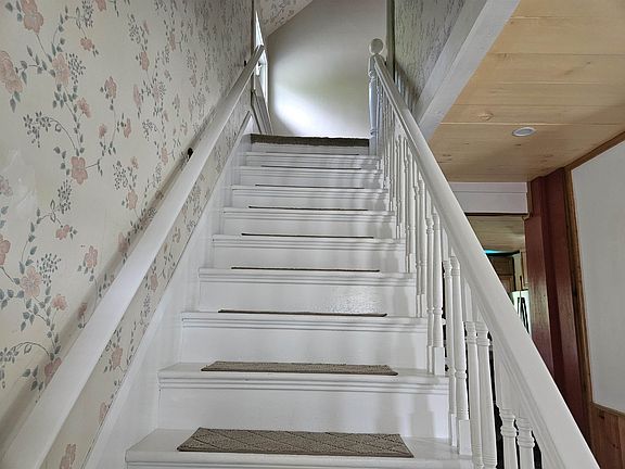 2nd image of 116 Mount Eustis Road