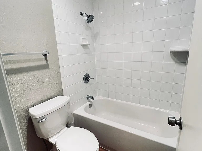 2102 Richwood Dr — Photo 19