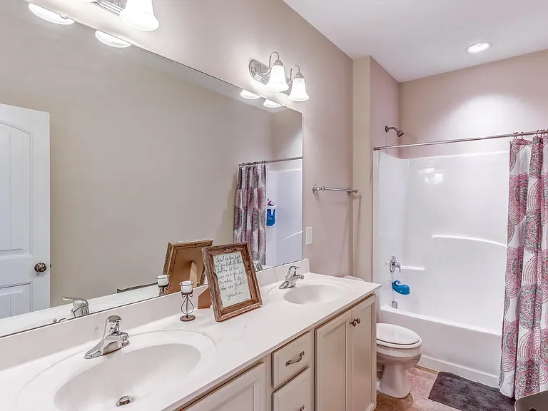 329 Acorn Hollow Pl — Photo 16