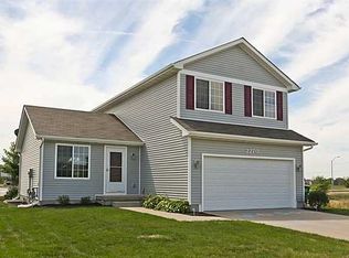 2270 SE Leeann Dr, Waukee, IA 50263