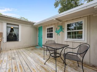 618 Creek Dr, Hampstead, NC 28443