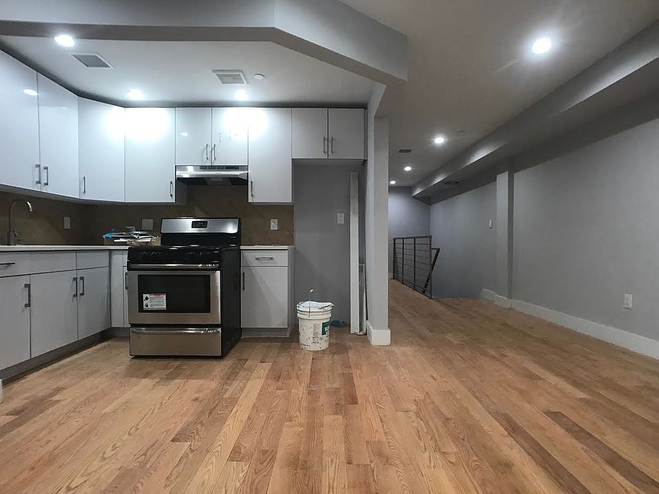 1st image of 271 Clifton Pl #A1