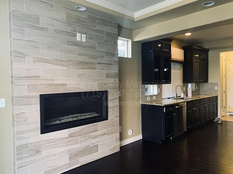 8284 Cypress Wood Dr — Photo 7