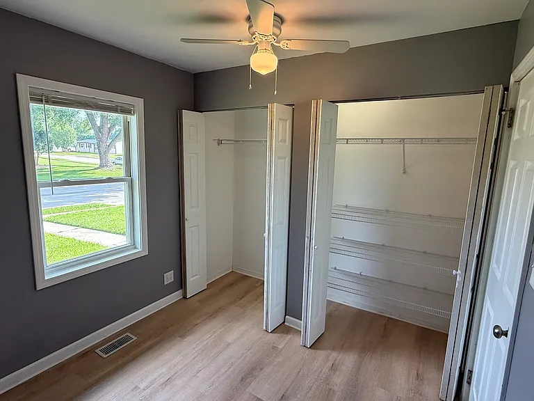 406 Belmont Dr — Photo 16