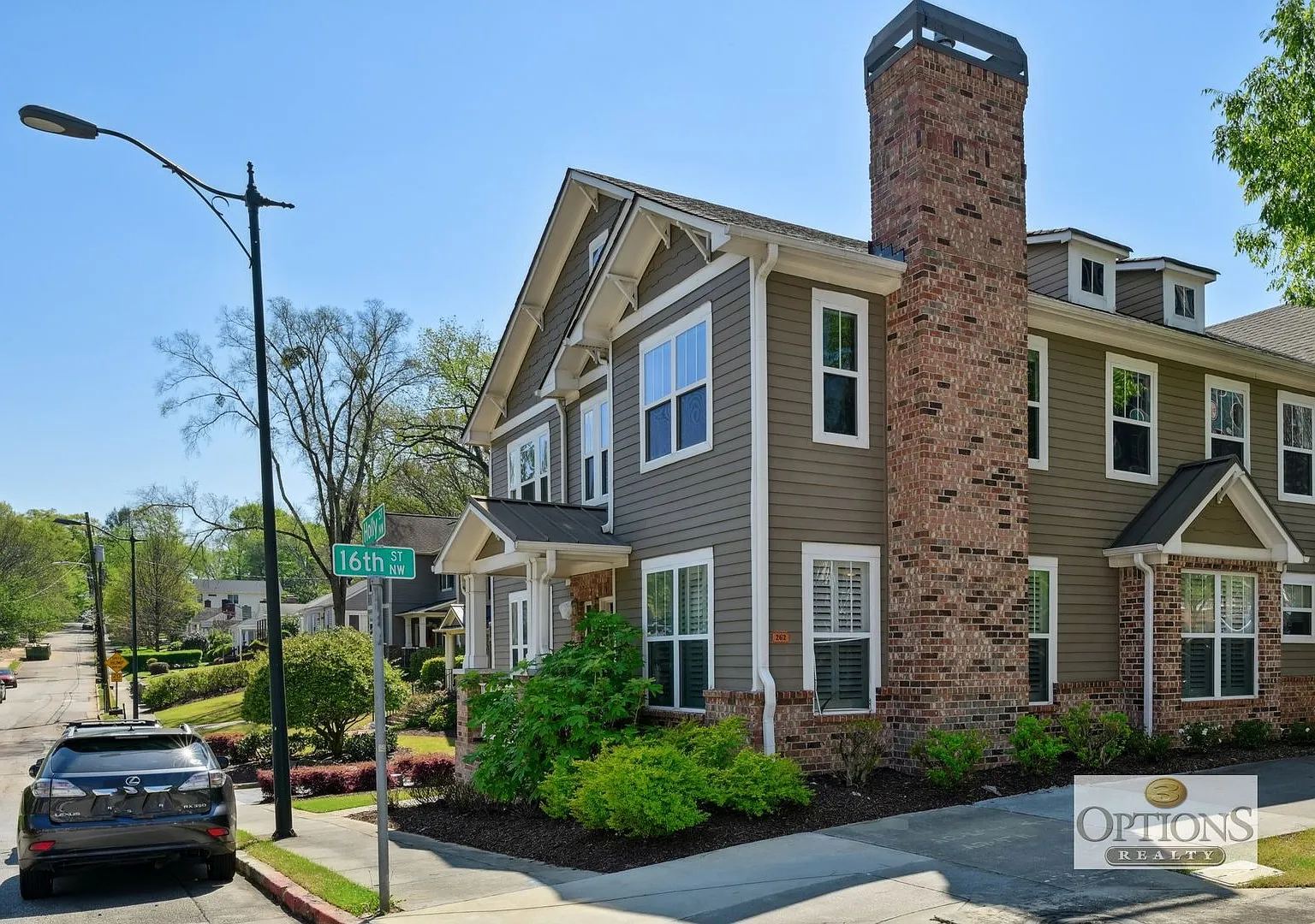 3BR in Atlantic Station — Photo 1